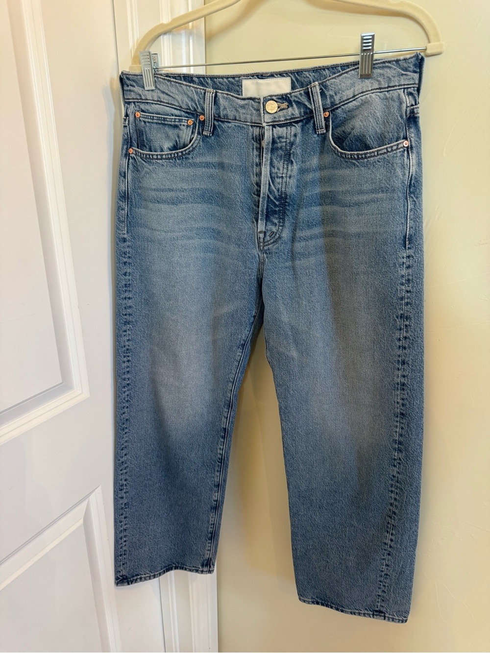 MOTHER Superior The Ditcher Crop Jeans in “Leap at the Chance”